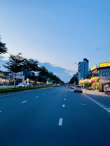 NHÀ DÂN XÂY MỚI 5 Tầng • NGỌC THUỴ BỒ ĐỀ • NGÕ THÔNG Ô TÔ 7 CHỖ ĐỖ CỔNG • FULL NỘI THẤT CHỈ 8TỶ • SẴN XÁCH VALY VÀO Ở NGAY