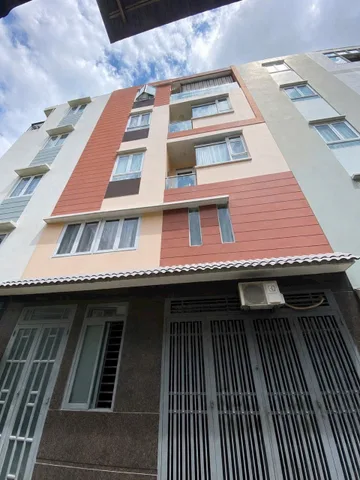 Bán Nhà Hẻm 6m Phan Đăng Lưu Phú Nhuận - Ngang 7.3m, 5 Tầng – Giá 12.5 Tỷ TL