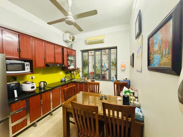 Bán Nhà riêng 52m2 có sẵn 52 m2 thổ cư giá 11.8 tỷ tại Đường Vương Thừa Vũ Phường Quang Trung Quận Đống Đa Hà Nội
Lh:0377224604