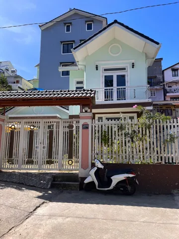 Bán Nhà riêng 200m2 có sẵn 200 m2 thổ cư giá 8.9 tỷ tại Đường Hoàng Văn Thụ Phường 5 Thành phố Đà Lạt Lâm Đồng