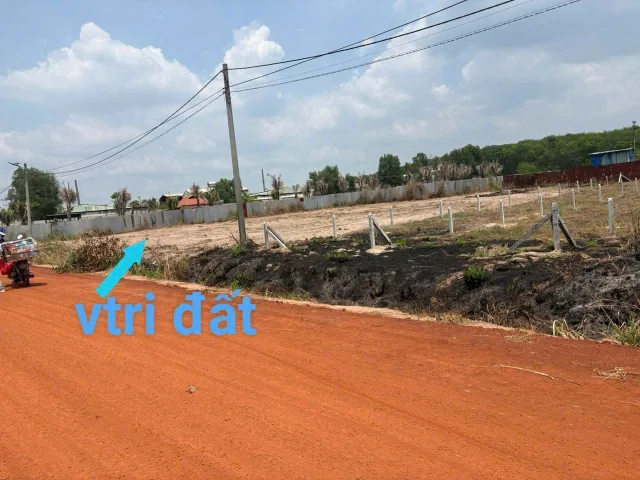 Bán Đất 1000m2 có sẵn 100 m2 thổ cư giá 320 triệu tại - Chọn - Xã Tân Lợi Huyện Đồng Phú Bình Phước