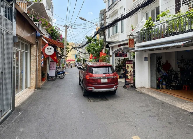 D2803* Đất MT Nguyễn Tuân sát BV175 tiện xây tòa nhà, giá 12.x tỷ
