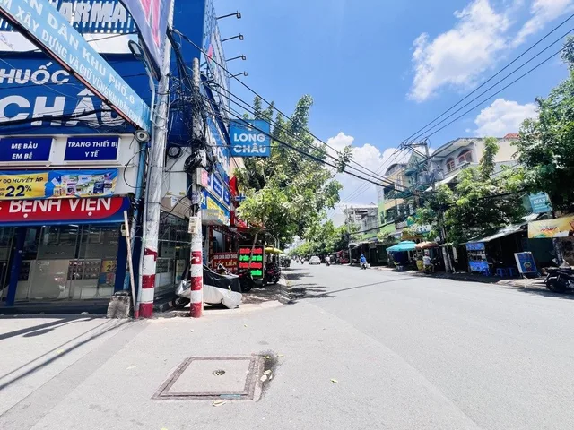 182- ) Bán Nhà riêng 82m2 có sẵn 69 m2 thổ cư giá 12.5 tỷ tại Phường 15 Quận Tân Bình TP. Hồ Chí Minh