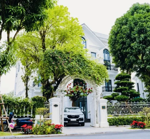 Bán Căn Biệt Thự Đơn Lập _ 210m² _ 34.8 Tỷ _ 3 Thoáng _ Full Nội Thất Đẹp _ Văn Phú _ Hà Đông