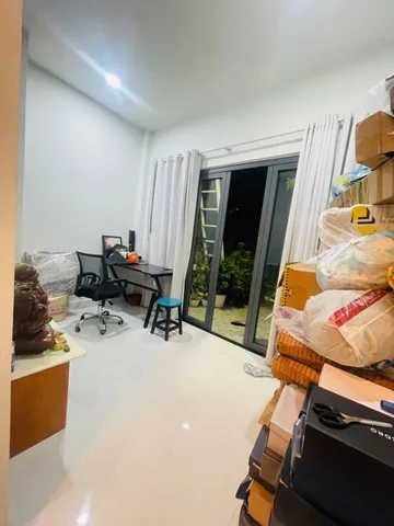 BÁN NHÀ 3 TẦNG – CHỈ HƠN 5,2 TỶ – VỊ TRÍ ĐẸP GẦN METRO BÌNH THÁI