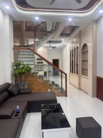 BÁN NHÀ TRẦN HƯNG ĐẠO, NGAY C.A ĐÔNG HÒA _ 100M2 _ 3 TẦNG _ FULL NỘI THẤT _ XÁCH VALI Ở