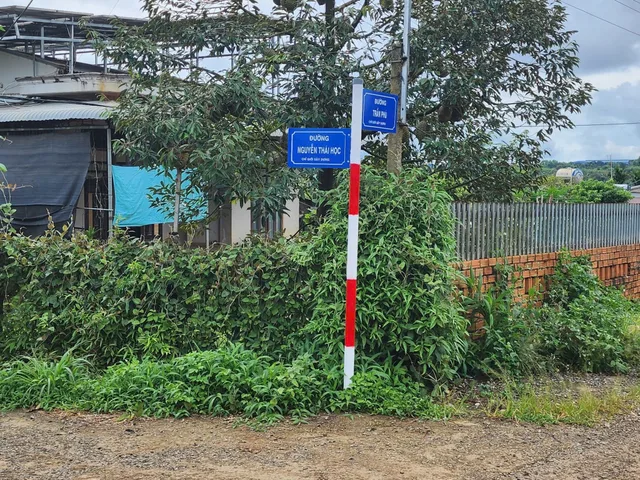 Bán Đất 771.9m2 có sẵn 100 m2 thổ cư giá 3.2 tỷ tại Xã Pơng Drang Huyện Krông Búk Đắk Lắk