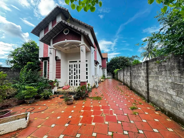 Bán Nhà riêng 500m2 có sẵn 100 m2 thổ cư giá 8.5 tỷ tại Phường Thành Nhất Thành phố Buôn Ma Thuột Đắk Lắk