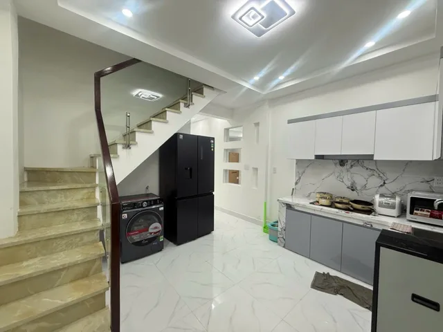 B.TÂN - ĐƯỜNG 8M THÔNG THẲNG 1 TRỤC - 113M2 - CÓ SÂN ĐẬU XE HƠI - ❇️ Gần