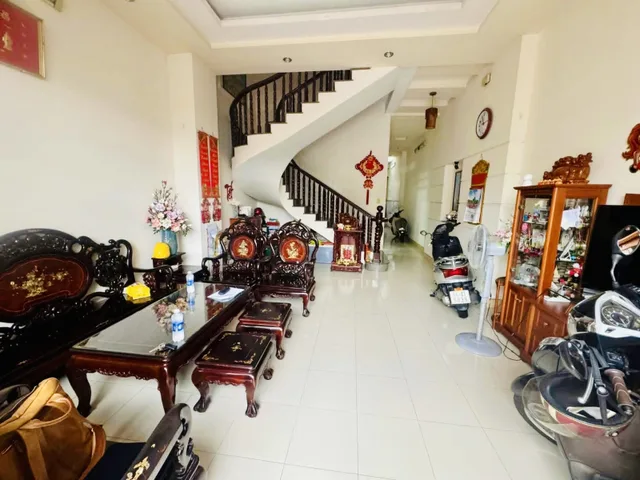 Bán Nhà riêng 105m2 có sẵn 105 m2 thổ cư giá 17.5 tỷ tại Đường Man Thiện Phường Tăng Nhơn Phú A Quận 9 TP. Hồ Chí Minh