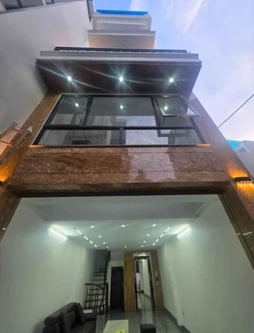 NHÀ MỚI CHU HUY MÂN – PHÚC ĐỒNG – 45M x 6 TẦNG THANG MÁY – Ô TÔ ĐỖ NGAY CỔNG
