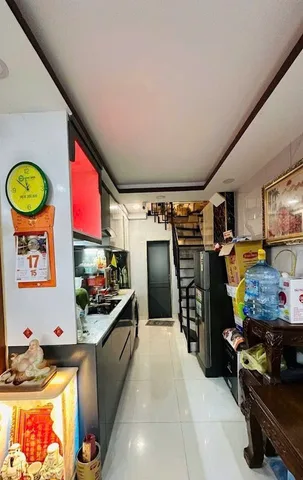 Bán nhà Nguyễn Thiện Thuật, QUẬN 3, nhà mới 5 tầng, giá 4.95 tỷ
