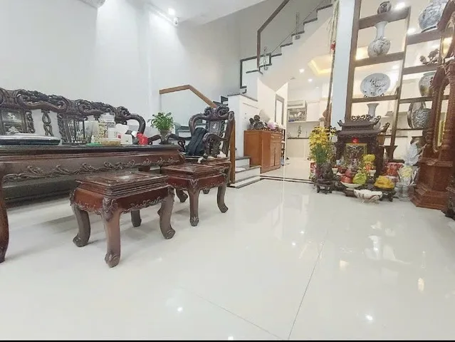 Bán Nhà riêng 47m2 có sẵn 47 m2 thổ cư giá 4.3 tỷ tại Đường Hồ Sen Phường Hàng Kênh Quận Lê Chân Hải Phòng