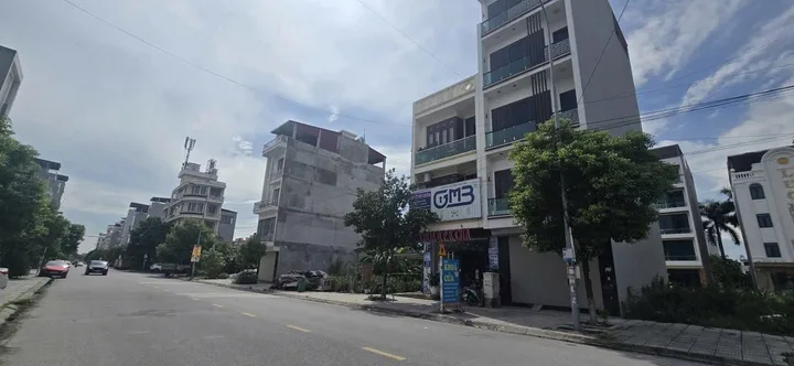 Bán đất khu 9 đại phúc dãy CL20 mặt đường nguyễn quyền rộng 22m. Kinh doanh tốt. Diện tích 72.5m mặt tiền 5m hướng đông nam. Phường võ cường tỉnh bắc ninh