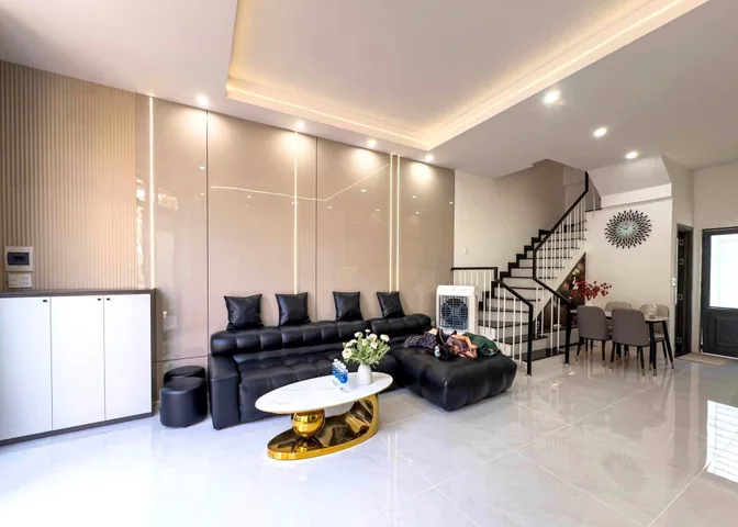 NHÀ 3 TẦNG MẶT TIỀN KẸP 2 KIỆT THÁI THỊ BÔI - NHÀ ĐẸP GIÁ TỐT