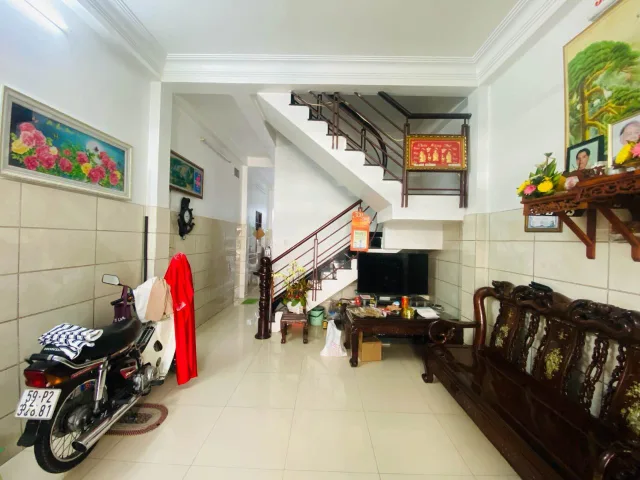 🔥 [H2333] NHÀ 3 TẦNG DIỆN TÍCH KHỦNG - GIÁ CHỐT NGỢP ĐẦU 6! 🔥