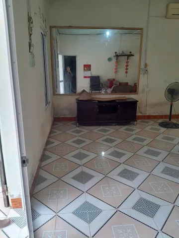 Cho thuê Nhà riêng 360m2 có sân vườn, khu chăn nuôi, kho chứa