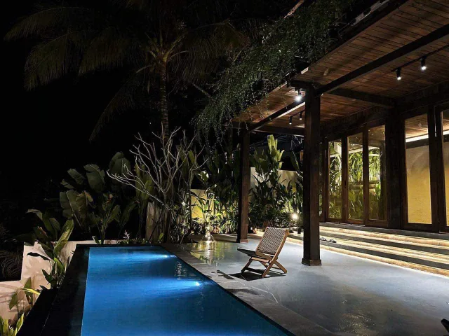 Bán Nhà riêng view suối ngay Sân Bay BMT 384m2 thổ cư giá 3.99 tỷ, sổ riêng