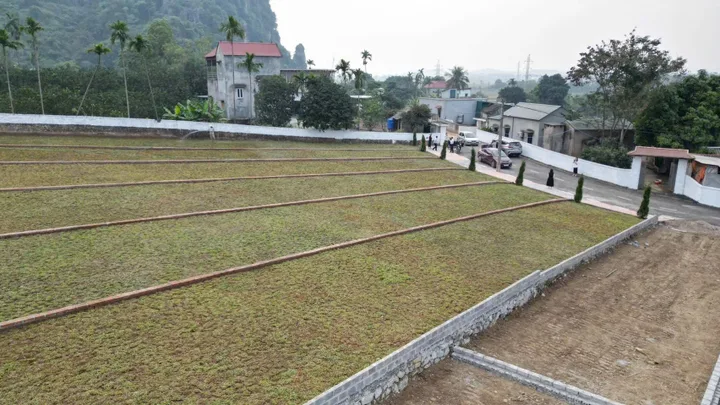 Bán Đất 400m2 có sẵn 66 m2 thổ cư giá 1.95 tỷ tại - Chọn - Xã Nhuận Trạch Huyện Lương Sơn Hòa Bình