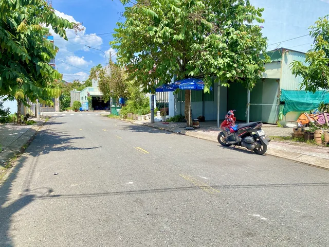 Bán Đất thổ cư 124m2 có 2MT trước - sau, Giá 1.8 tỷ ngay Chợ Long Cang, Tây Ninh