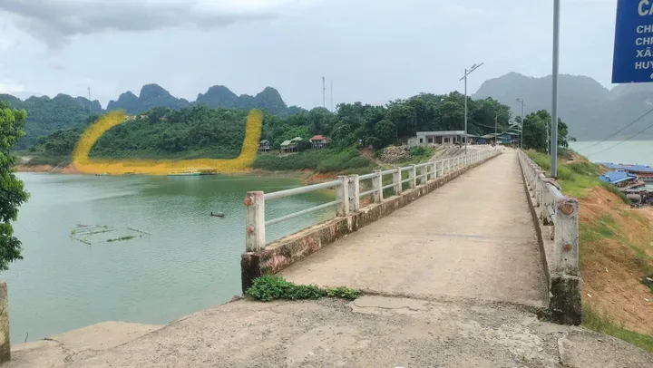 Bán Đất 2600m2 có sẵn 100 m2 thổ cư giá 4.37 tỷ tại - Chọn - Xã Vầy Nưa Huyện Đà Bắc Hòa Bình