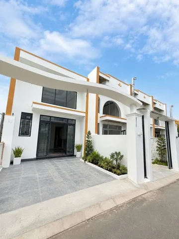 Bán nhà Gác lửng, 2 mặt tiền,sổ riêng thổ cư chỉ 600 triệu nhận nhà ngay