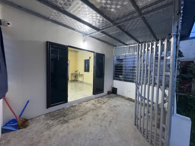 Bán Đất 98m2 thổ cư giá 1.58 tỷ tại - Lâm Động ngo ô tô 7 chỗ tận cửa . L/h:076.231.9990 e Thúy