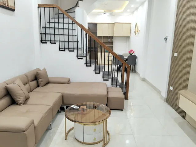 CHO THUÊ NHÀ NGUYÊN CĂN PHỐ KHƯƠNG HẠ, THANH XUÂN, NHÀ MỚI ĐẸP, 5 NGỦ