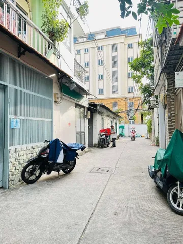 NHÀ ĐẸP TÔ HIẾN THÀNH - THÀNH THÁI - 80M2 - 3 TẦNG - HẺM XE HƠI TỚI NHÀ - HẺM 5M - AN NINH - CHỈ HƠN 13 TỶ
