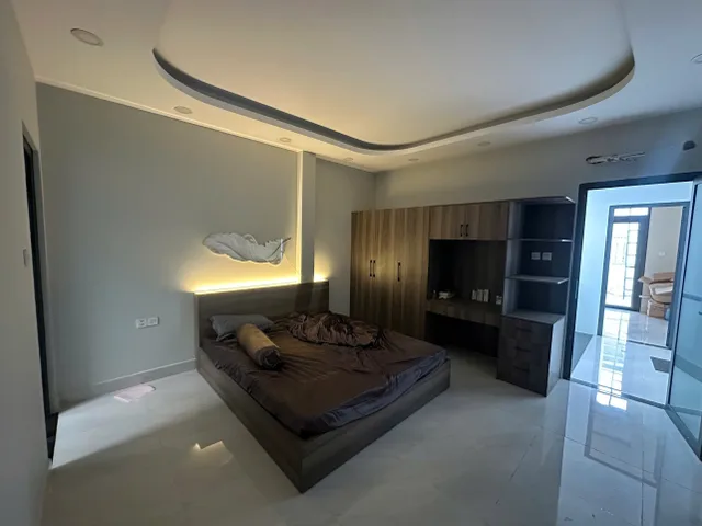 Nhà hiếm khu ông tạ 75m2 ngang 4,3m nở hậu chỉ 108tr/m2