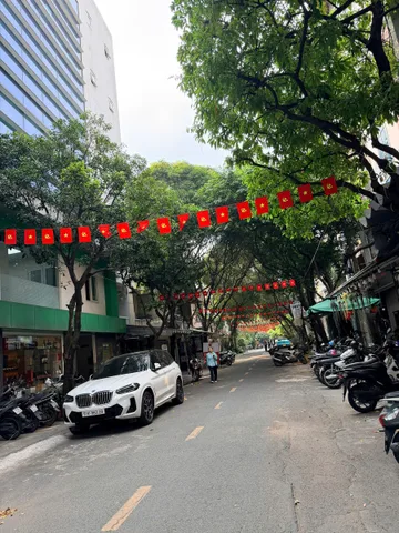 NHÀ PHAN XÍCH LONG - PHAN ĐĂNG LƯU - 3 TẦNG - 73M² - NGANG 5.7M - GIÁ 11.6 TỶ