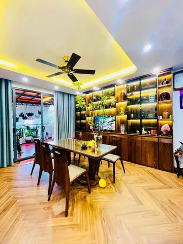 SIÊU HIẾM - PHỐ CỔ PHÙNG HƯNG - LÔ GÓC - 2 THANG MÁY - NỘI THẤT XỊN SÒ - VỈA HÈ BÁT NGÁT - KINH DOANH CỰC ĐỈNH - GIÁ 133 TỶ.