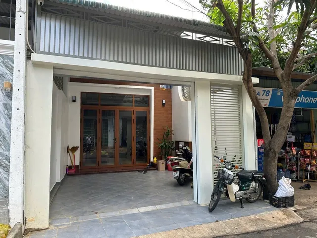 Bán Nhà riêng 102.6m2 có sẵn 60 m2 thổ cư giá 5.5 tỷ tại Phường Tân Tiến Thành phố Buôn Ma Thuột Đắk Lắk