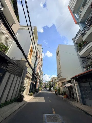 NHÀ NGUYỄN CÔNG HOAN - PHAN ĐĂNG LƯU - 5 TẦNG - 64M² - HẺM THÔNG - GIÁ 14.5 TỶ