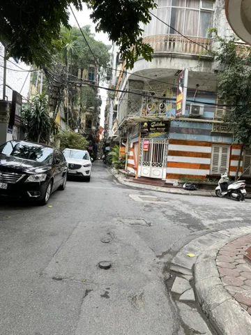 Cho thuê nhà phân lô Nguyễn Chí Thanh, Đống Đa 60m x5T mặt tiền 7m đường ô tô thông 27tr