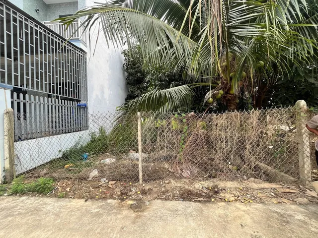 Bán Đất 102m2 có sẵn 60 m2 thổ cư giá 1.15 tỷ