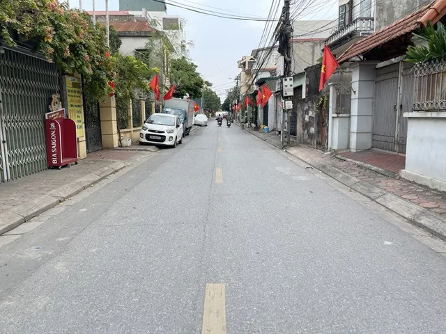 Bán 90,2m2 đất mặt phố Kẻ Tạnh - Vị trí đẹp làm Văn Phòng, Kinh Doanh hay Trung tâm dạy học