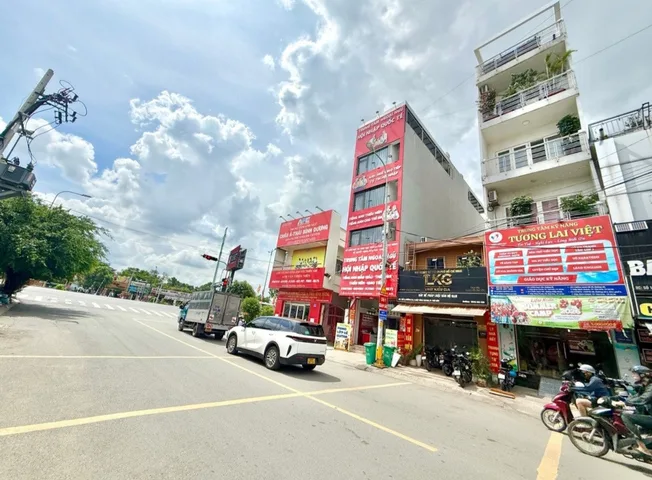 NHÀ 3 TẦNG - MẶT TIỀN KINH DOANH - ĐƯỜNG 12M - KẾ BÊN GIGAMALL - KHU HIẾM NHÀ BÁN - HIỆP BÌNH CHÁNH TP. HỒ CHÍ MINH