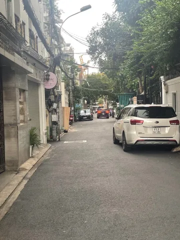 NHÀ NGUYỄN THỊ HUỲNH - NGUYỄN VĂN TRỖI - 3 TẦNG - 95M² - NGANG 5.8M - GIÁ 11.5 TỶ
