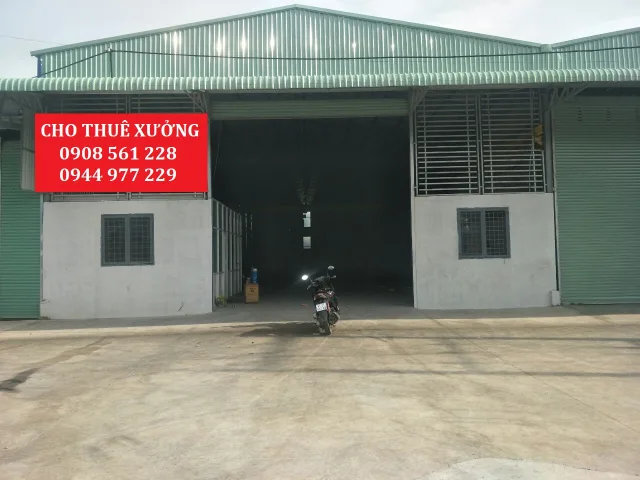 NHÀ XƯỞNG CHO THUÊ PHƯỜNG AN PHÚ ĐÔNG QUẬN 12. DT: 500M GIÁ 32 TRIÊU LH: 0944977229
