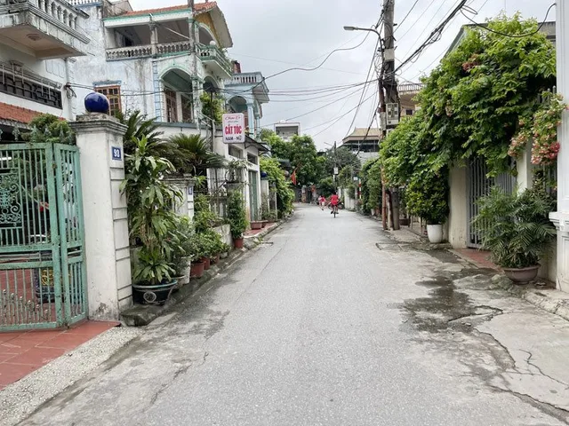 Bán 33,5m2 nhà 3 tầng Đông Dư Bát Tràng. Đường 5m chỗ ô tô ngủ trong nhà, gần trường học các cấp