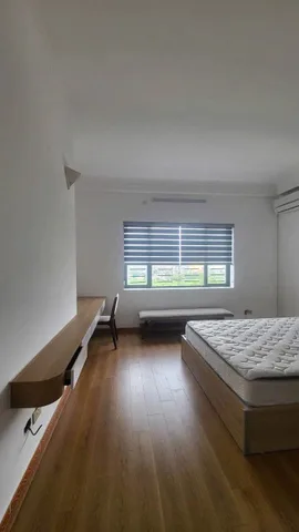 Chung cư Hoàng Quốc Việt bán căn 2PN 60m² giá chỉ 4 tỷ – Đã có sổ hồng, vào ở ngay (083,848,9898)
