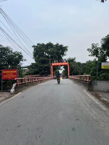 HÀNG HIẾM – NHÀ MỚI XÂY ĐẸP XUẤT SẮC – Ô TÔ TRÁNH – VỪA Ở VỪA KINH DOANH