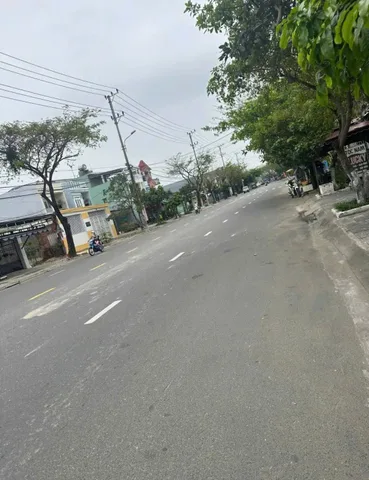 Bán nhà 3 tầng lô góc Hòa Quý 📌📌📌Làm việc trực tiếp giá tốt !!!