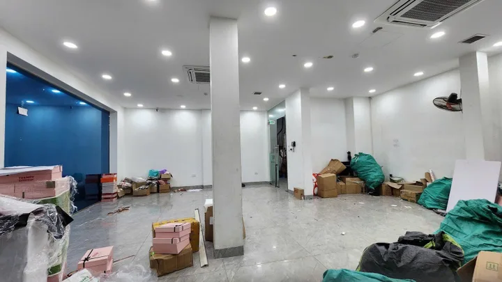 Bán Nhà Nguyễn Xiển. Thanh Xuân. Lô Góc. Thang Máy. Ô Tô. Vỉa Hè. DT 158m2. Giá 75.5 Tỷ.