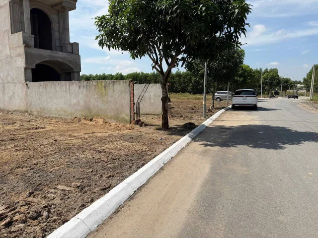 Bán Đất 100m2 có sẵn 100 m2 thổ cư giá 4.2 tỷ tại - Chọn - Xã An Viễn Huyện Trảng Bom Đồng Nai