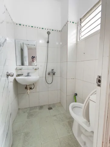 Bán nhà 4 tầng độc lập mặt ngõ thông kinh doanh ở lạch tray giá chỉ từ 1tỷ xx