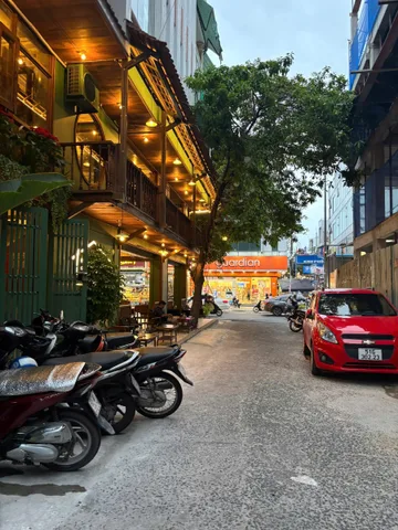 NHÀ MỚI 100% – 3 TẦNG - NGANG 4.5M - 50M2- NGAY NHÀ THIẾU NHI QUẬN 10– 8.5 TỶ