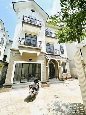 Cho Thuê Biệt Thự Geleximco Lê Trọng Tấn – 200m² x 3.5T Thông Sàn, 3x Tr/Tháng