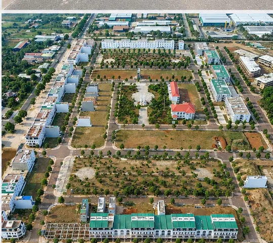 Bán Nhà riêng 100m2 có sẵn 100 m2 thổ cư giá 5.9 tỷ tại Đường Hà Huy Tập Phường Tân An Thành phố Buôn Ma Thuột Đắk Lắk